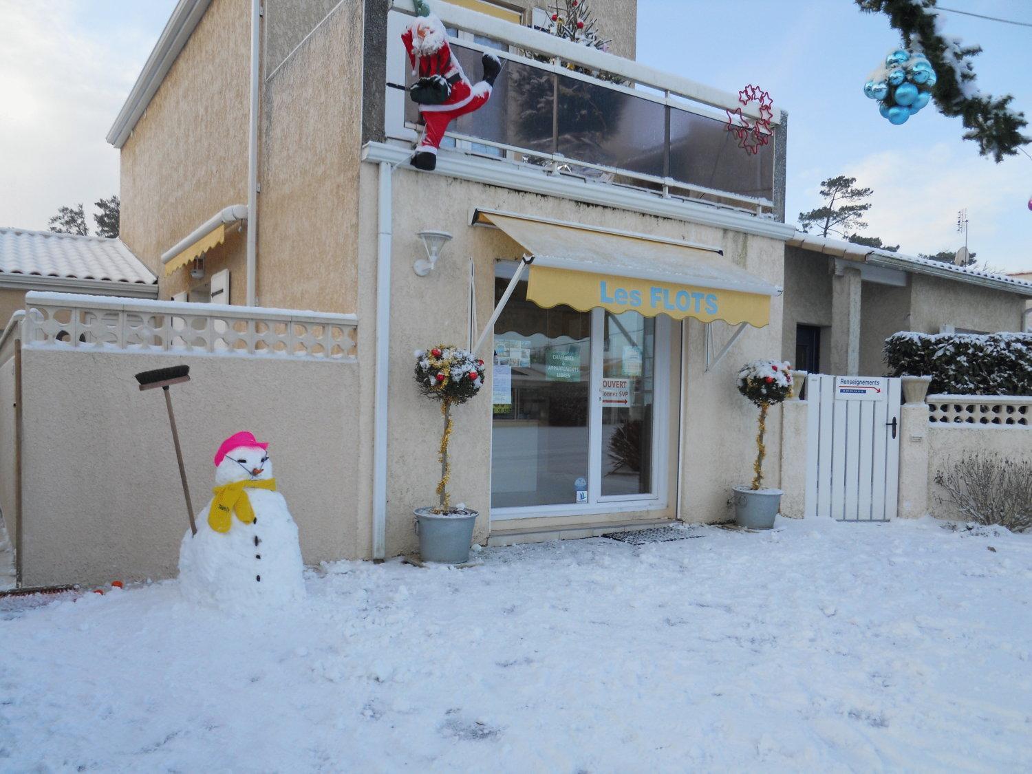 Hotel Residence Les Flots Saint-Palais-sur-Mer Exterior photo